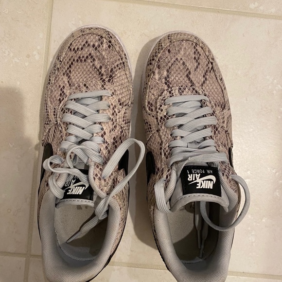 Nike limited edition Air Force - Picture 4 of 4